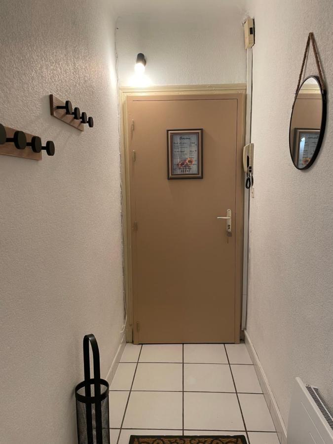 T2 Plein Centre Au 1Er Etage Avec Parking Prive Apartman Millau Kültér fotó