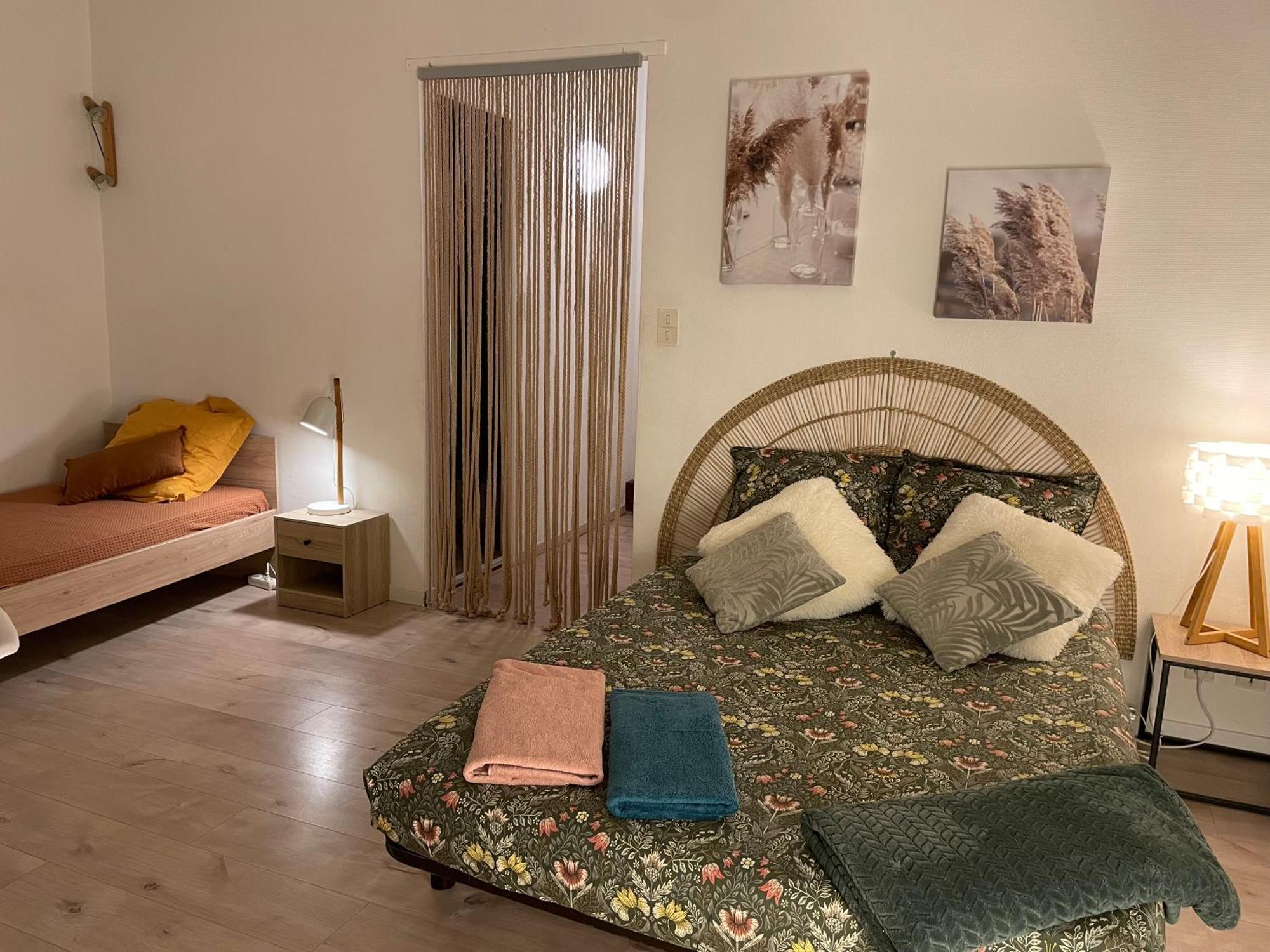 T2 Plein Centre Au 1Er Etage Avec Parking Prive Apartman Millau Kültér fotó